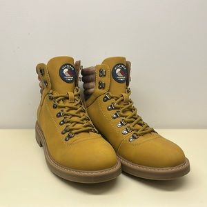 Tommy Hilfiger Light Brown Boots Men’s Size 9 (NWOT)